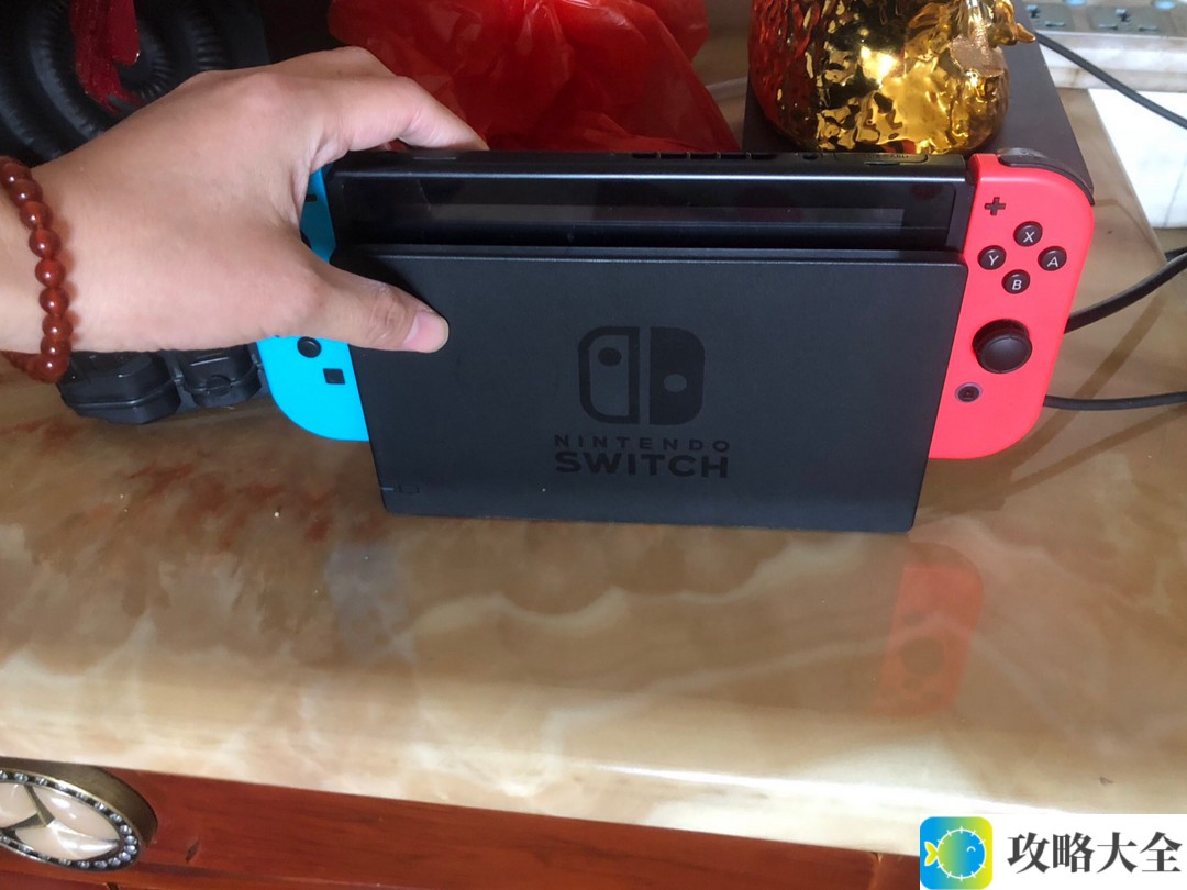 过年狂欢：与朋友分享任天堂Switch的乐趣，期待塞尔达传说2的精彩冒险！