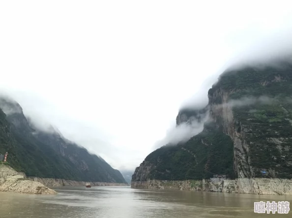 畅游三峡：一天体验神奇自然与文化之旅